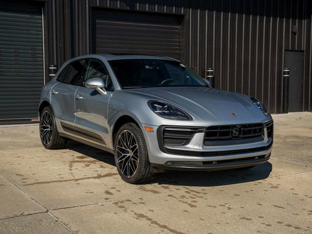 2024 Porsche Macan Base