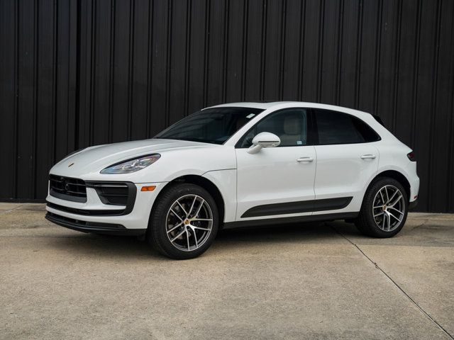 2024 Porsche Macan Base