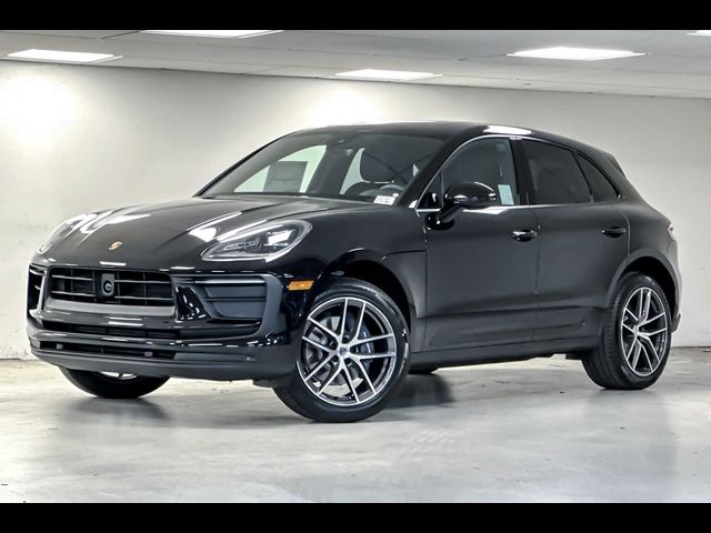 2024 Porsche Macan Base