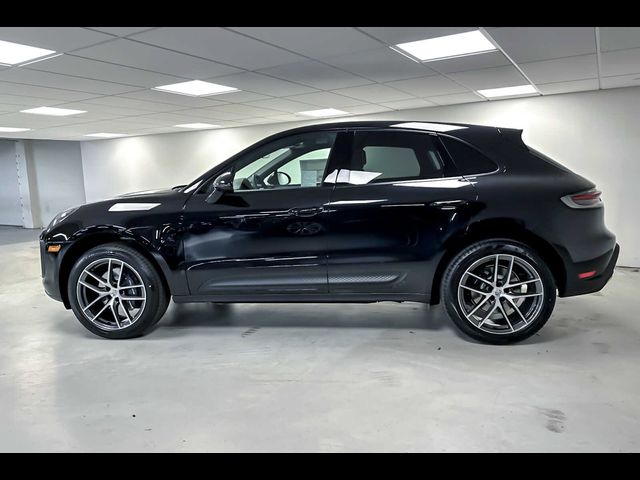 2024 Porsche Macan Base