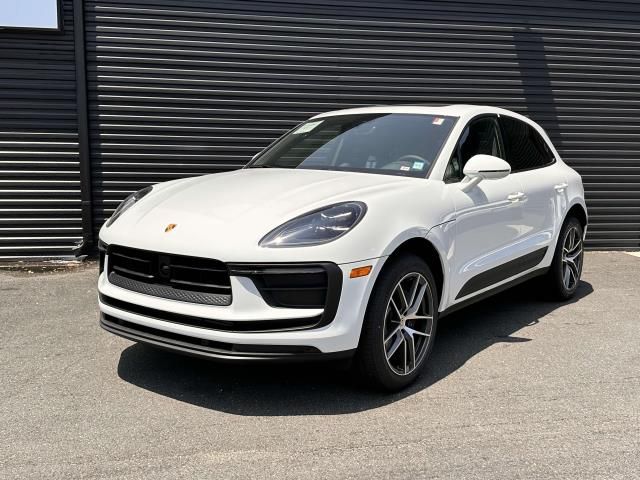 2024 Porsche Macan Base