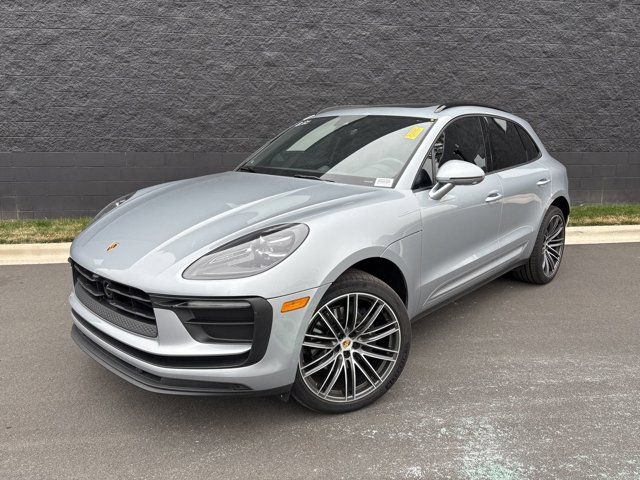 2024 Porsche Macan Base