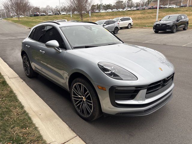 2024 Porsche Macan Base