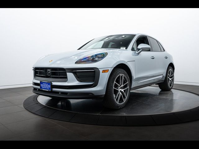 2024 Porsche Macan Base