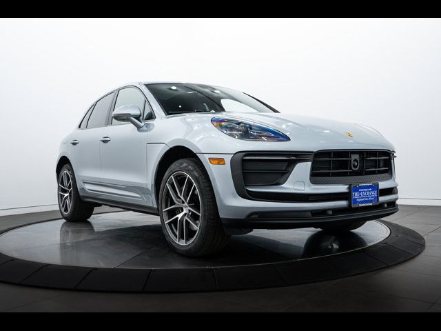 2024 Porsche Macan Base