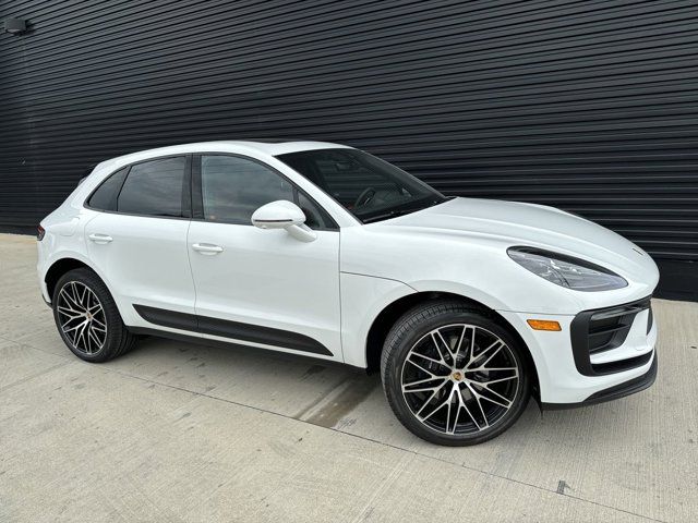 2024 Porsche Macan Base