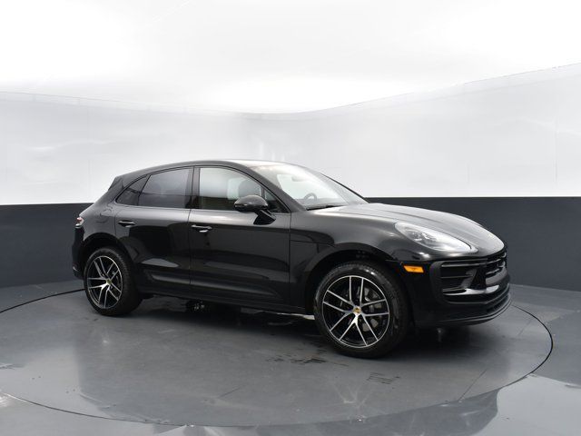 2024 Porsche Macan Base