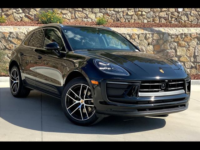 2024 Porsche Macan Base