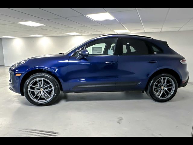 2024 Porsche Macan Base