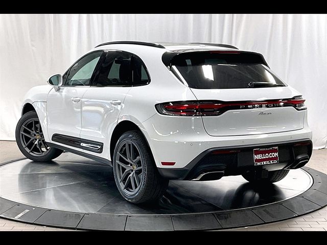 2024 Porsche Macan Base