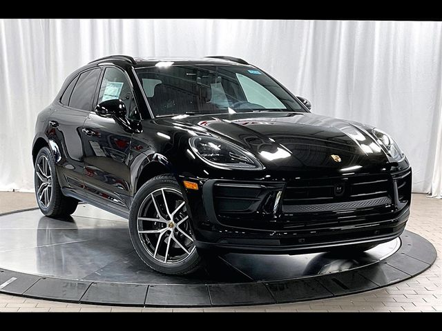 2024 Porsche Macan Base