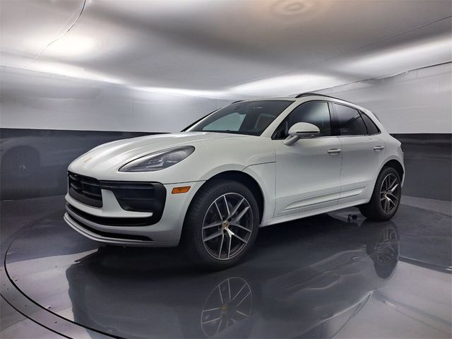 2024 Porsche Macan Base