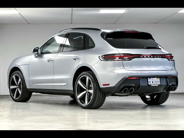 2024 Porsche Macan Base