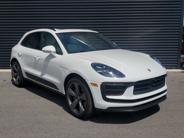 2024 Porsche Macan 