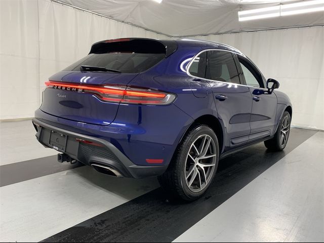 2024 Porsche Macan Base