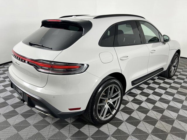 2024 Porsche Macan Base