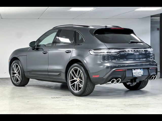 2024 Porsche Macan Base