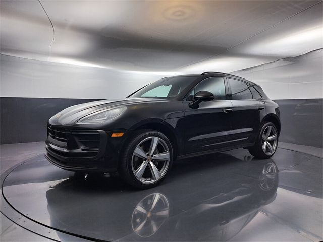 2024 Porsche Macan Base