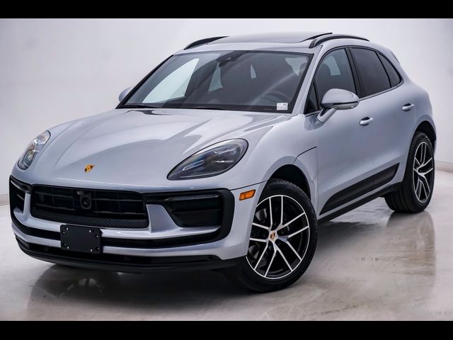 2024 Porsche Macan Base