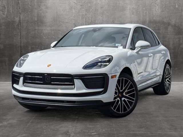 2024 Porsche Macan Base