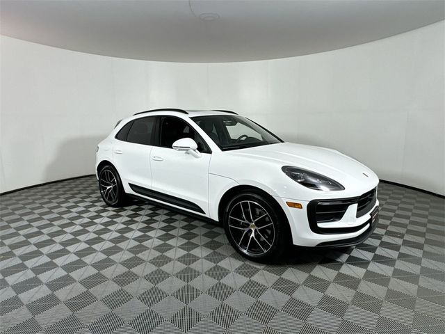 2024 Porsche Macan Base