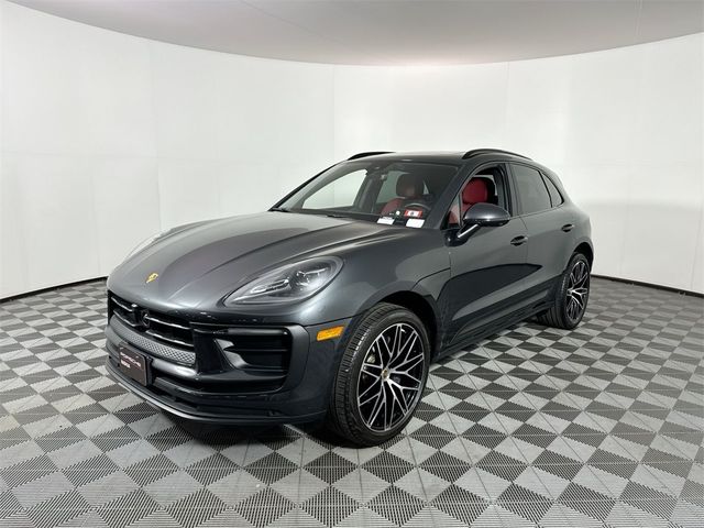 2024 Porsche Macan Base