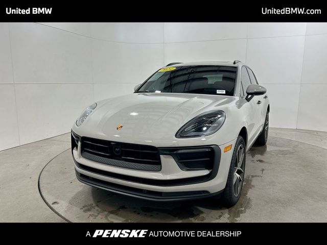 2024 Porsche Macan Base