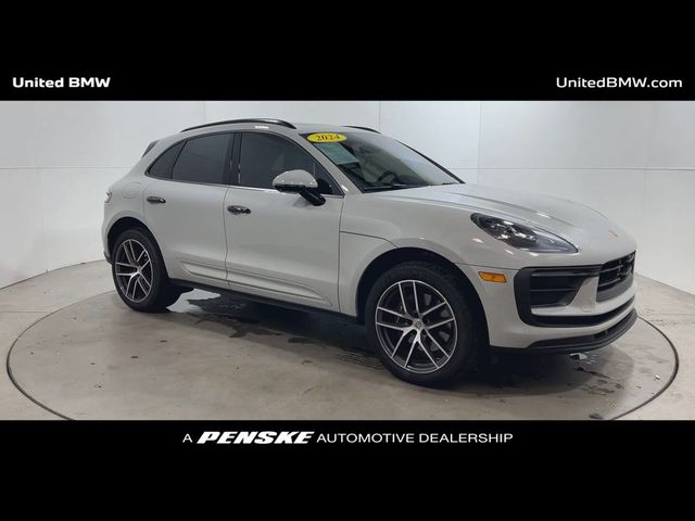 2024 Porsche Macan Base