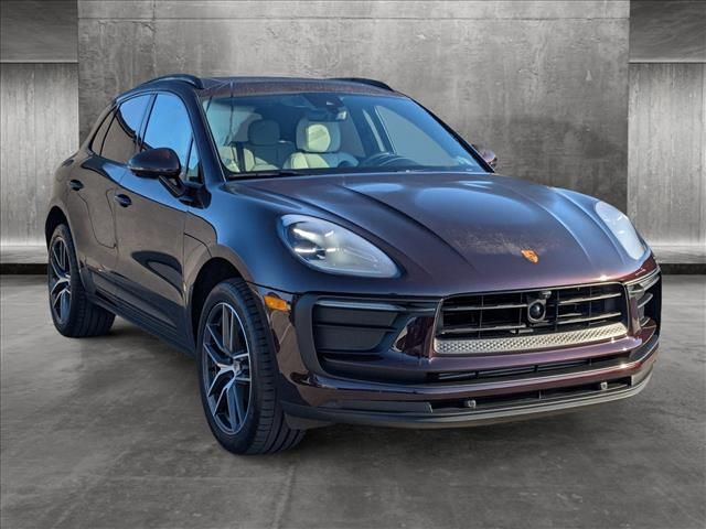 2024 Porsche Macan Base