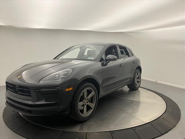 2024 Porsche Macan Base