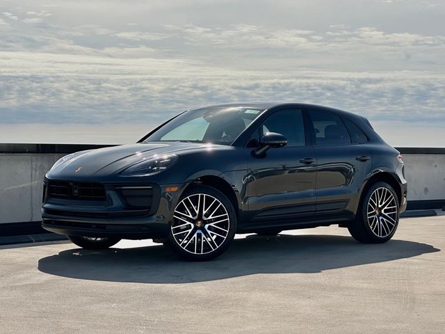 2024 Porsche Macan Base