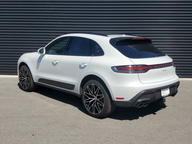 2024 Porsche Macan Base