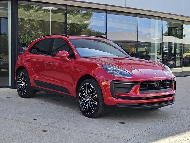 2024 Porsche Macan Base