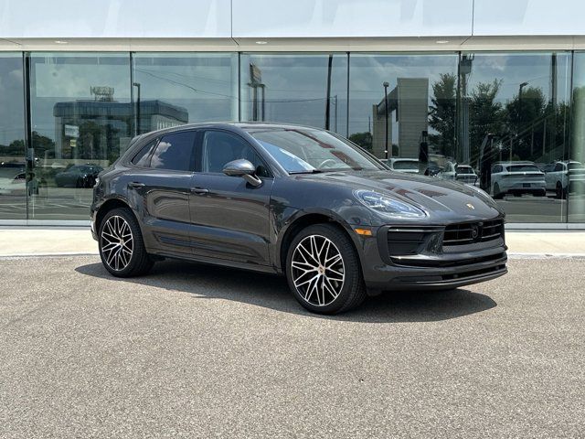 2024 Porsche Macan Base