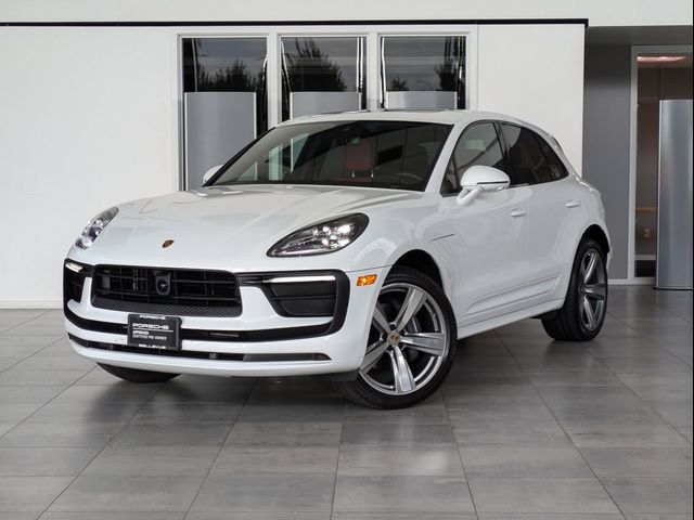 2024 Porsche Macan Base