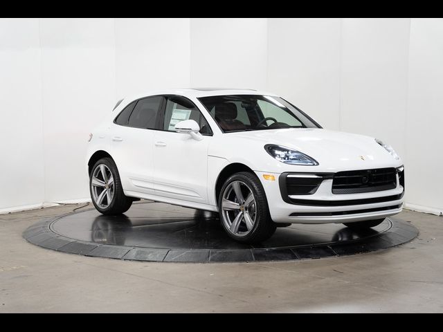 2024 Porsche Macan Base