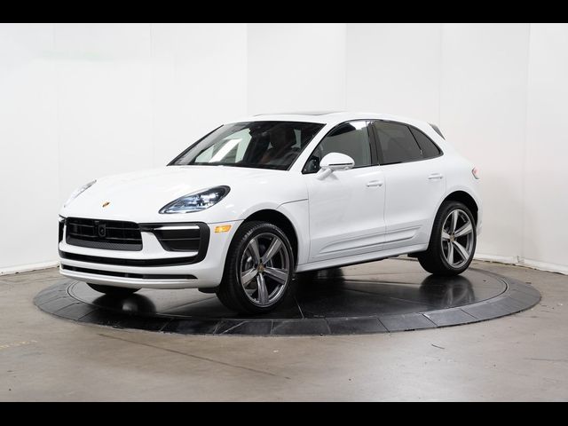 2024 Porsche Macan Base