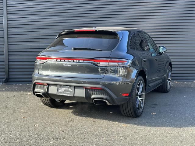 2024 Porsche Macan Base