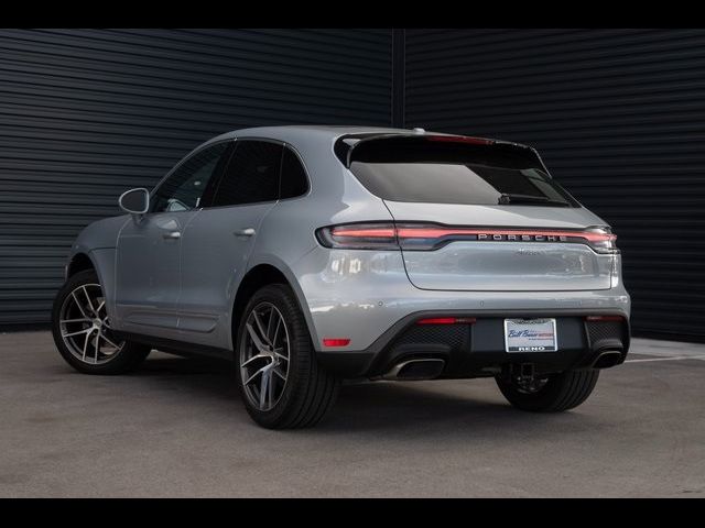 2024 Porsche Macan Base