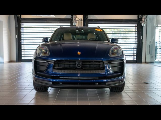 2024 Porsche Macan Base