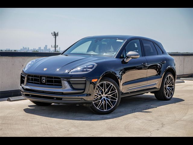 2024 Porsche Macan Base