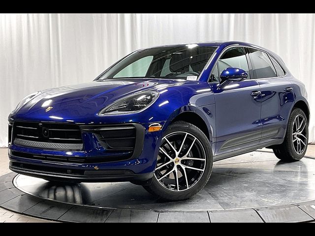 2024 Porsche Macan Base