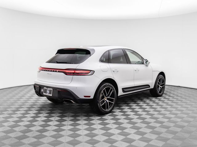 2024 Porsche Macan Base