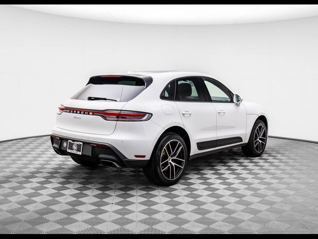 2024 Porsche Macan Base