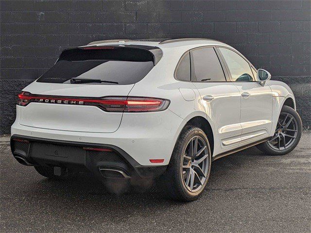 2024 Porsche Macan Base