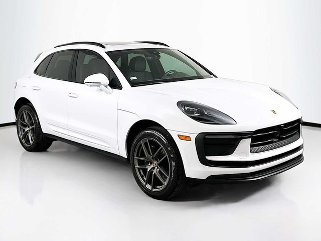 2024 Porsche Macan Base