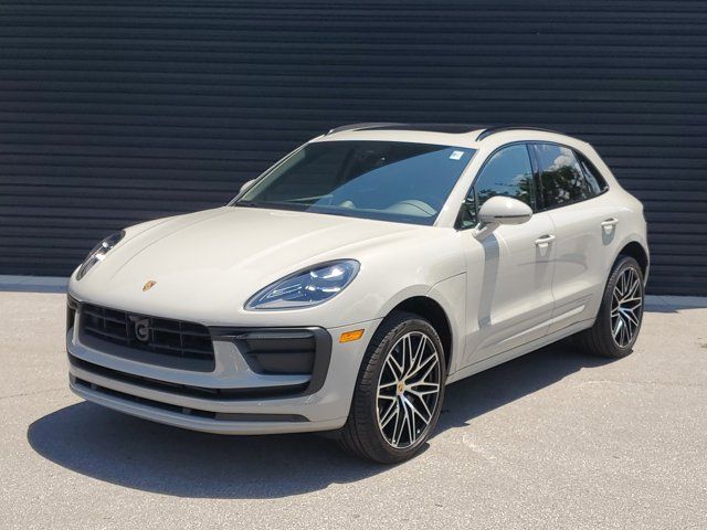 2024 Porsche Macan Base