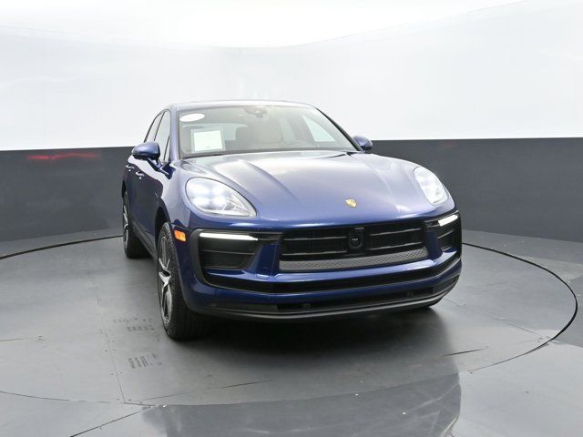 2024 Porsche Macan 