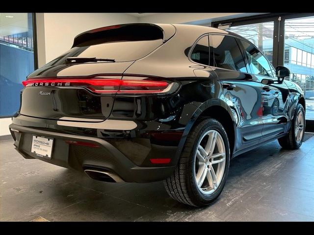 2024 Porsche Macan Base