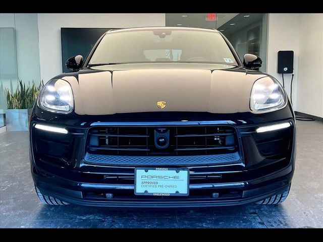 2024 Porsche Macan Base